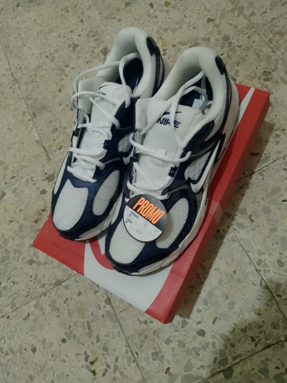 Nike V5 RNR Originale Neuve (Taille 44,5