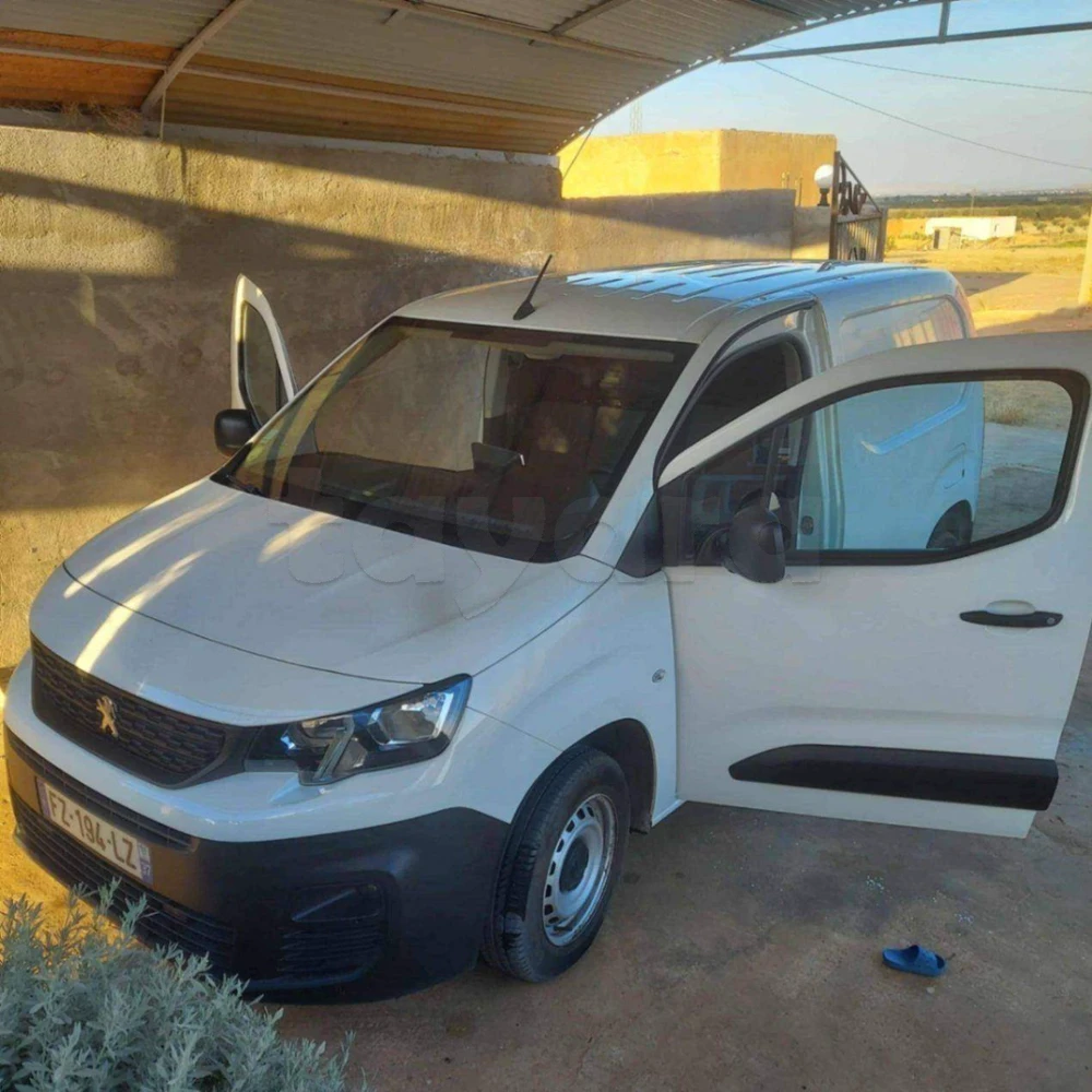 Carte voiture Peugeot Partner