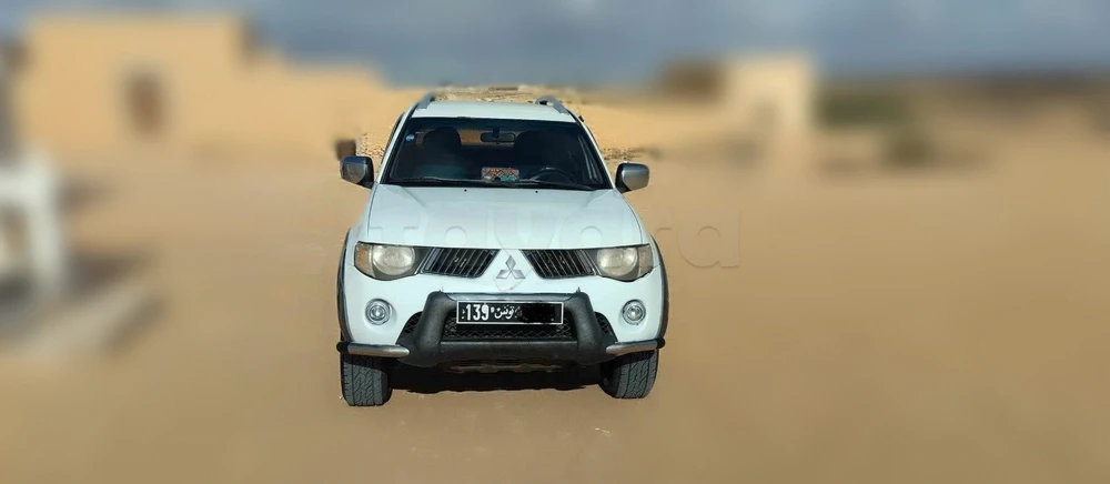 Carte voiture Mitsubishi L200