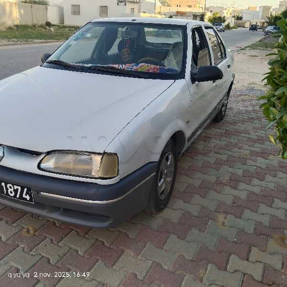 Renault 19