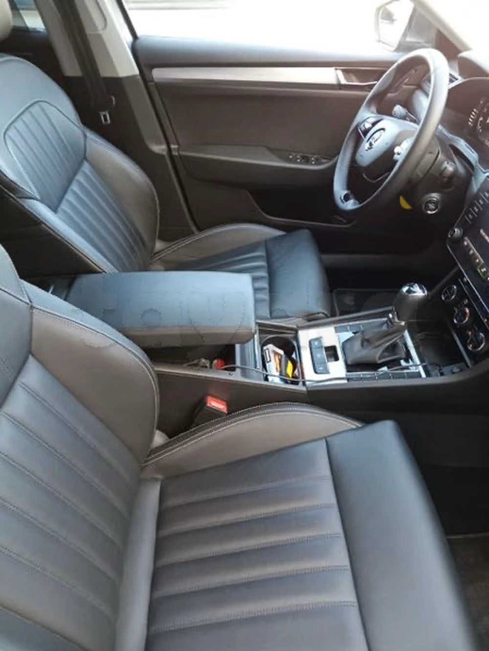 Carte voiture Skoda Superb