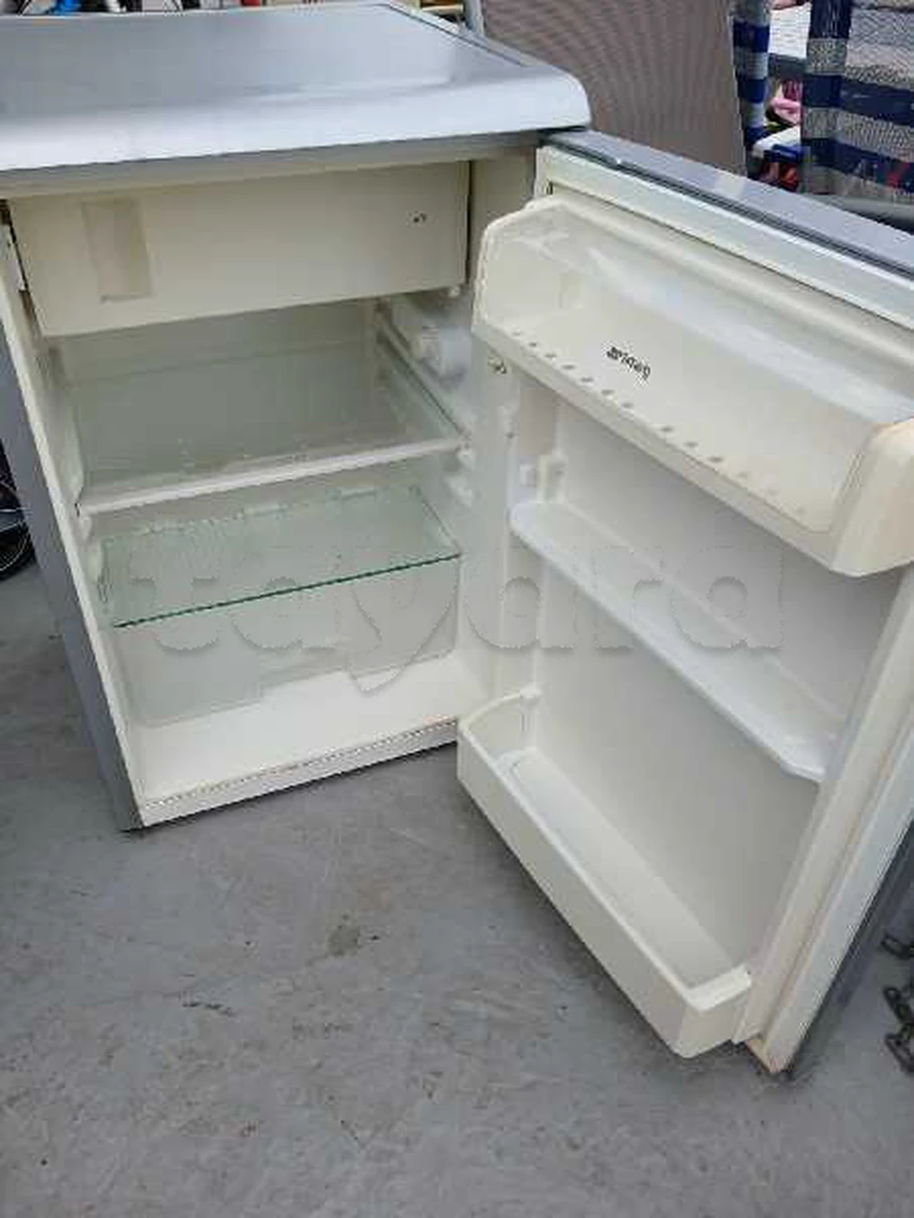 mini Réfrigérateur SMEG importé état comme neuf