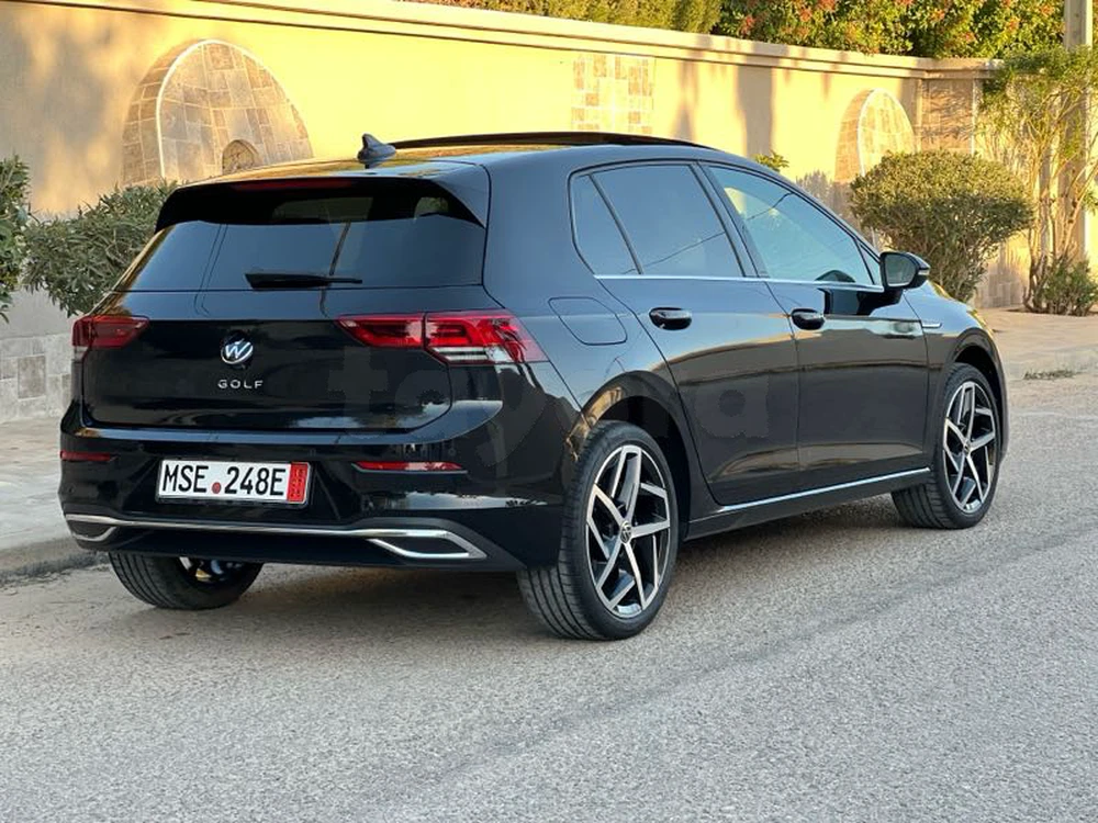 Carte voiture Volkswagen Golf 8