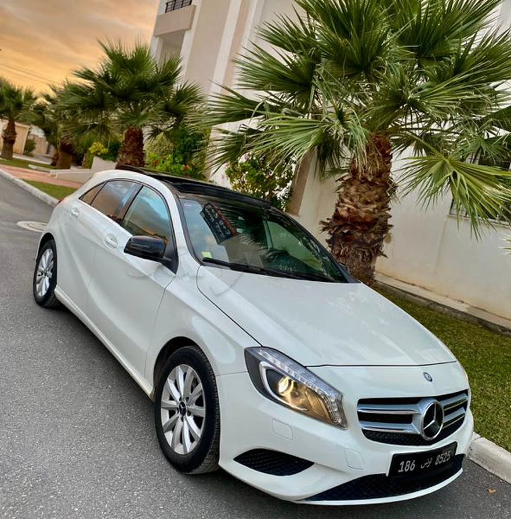 Carte voiture Mercedes-Benz Classe A