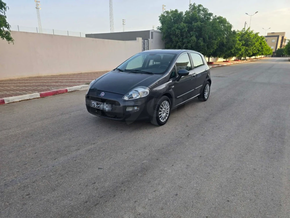 Carte voiture Fiat Grande Punto