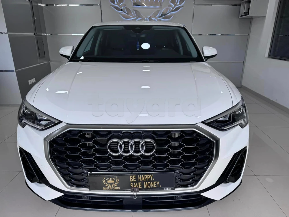 Carte voiture Audi Q3