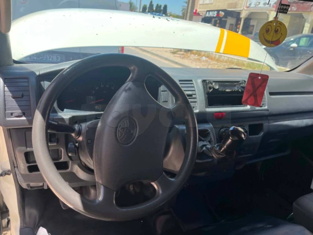 Carte voiture Toyota Hiace