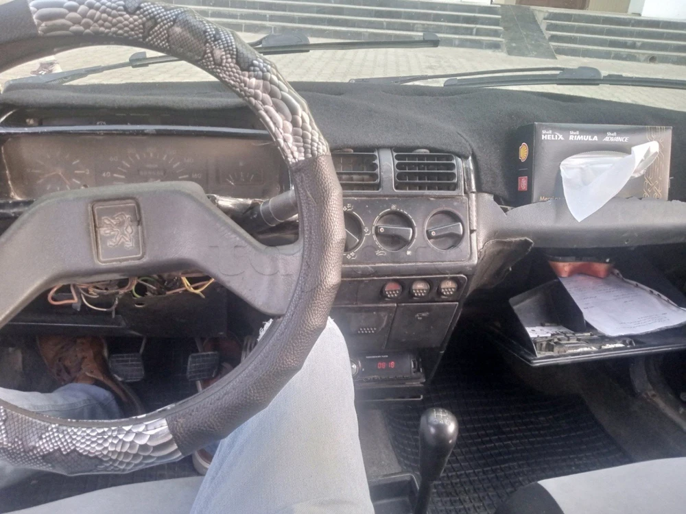 Peugeot 205