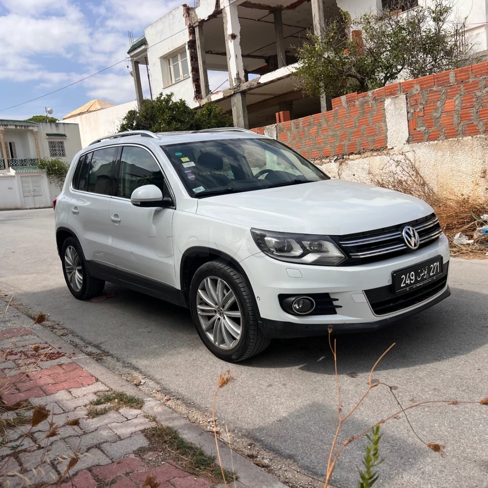 Carte voiture Volkswagen Tiguan