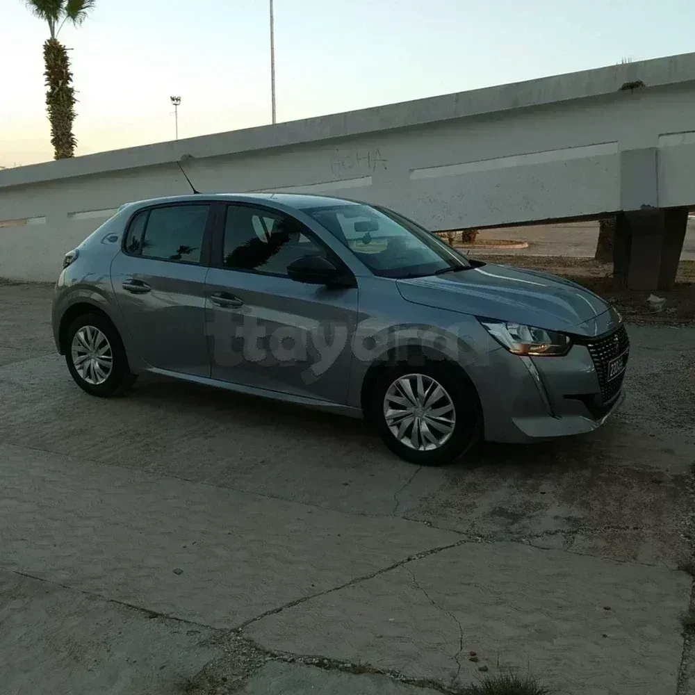 Carte voiture Peugeot 208