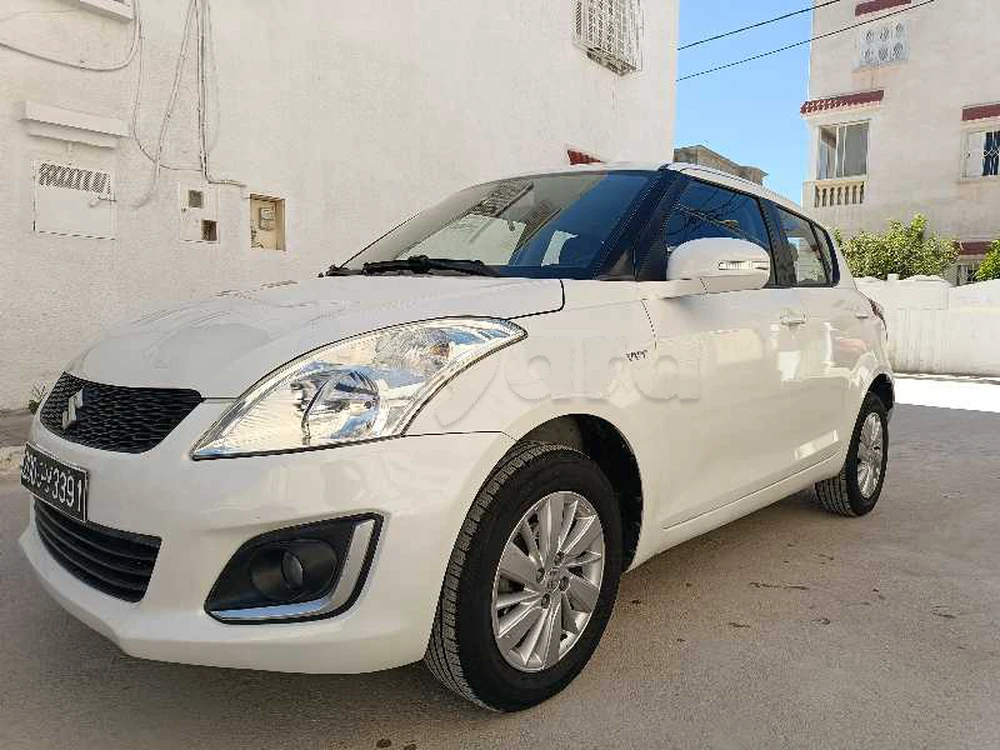 Carte voiture Suzuki Swift