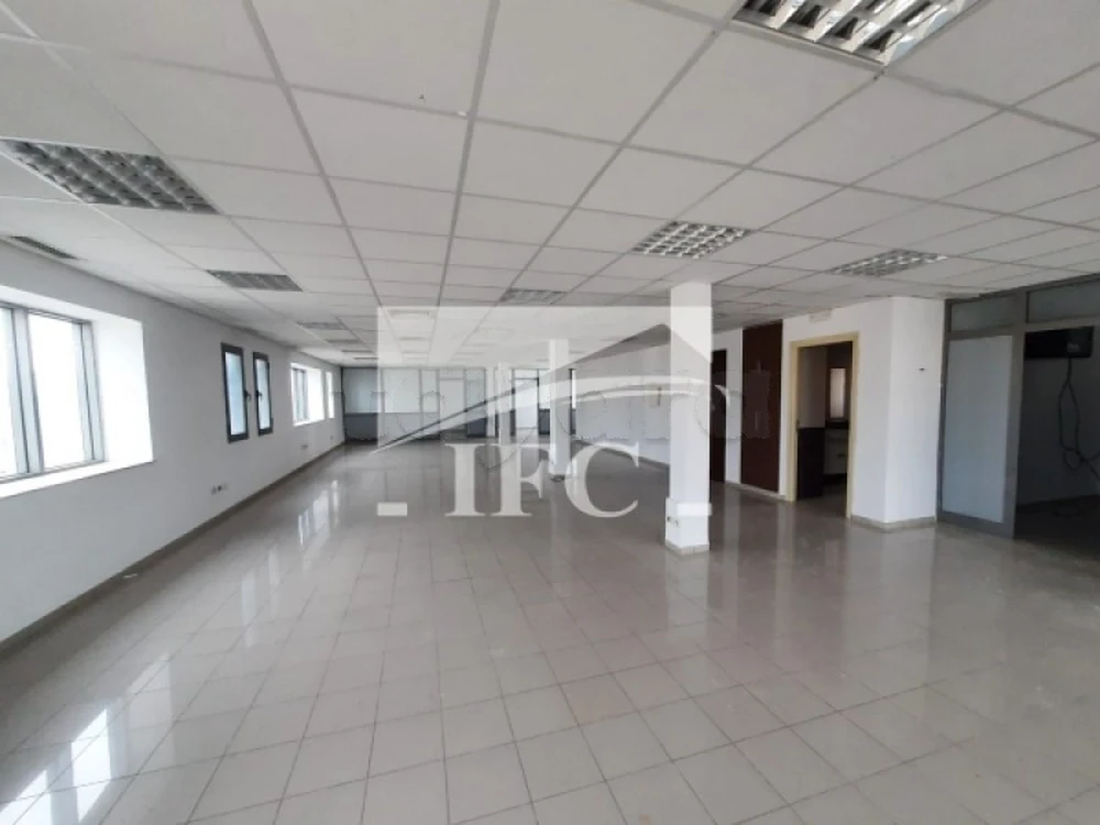 Bureau en 3 espaces- 240m²- Lac 1 -IFCL1266