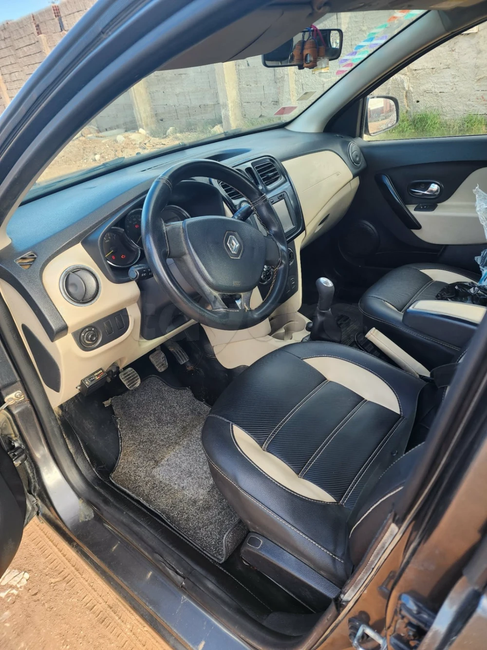 Carte voiture Renault Symbol