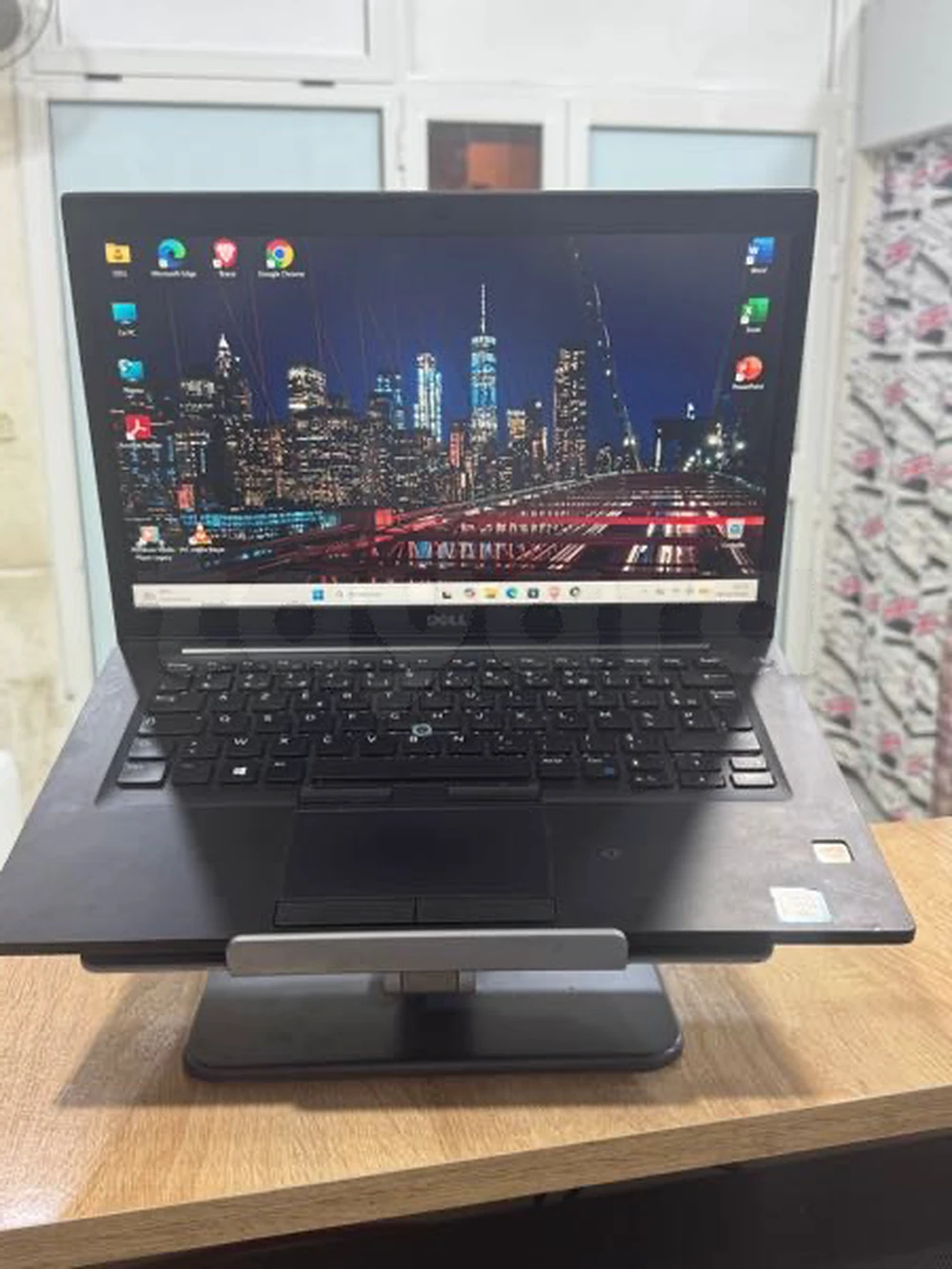 💻 PC Portable Pro 14" – Puissant & Robust 🚀