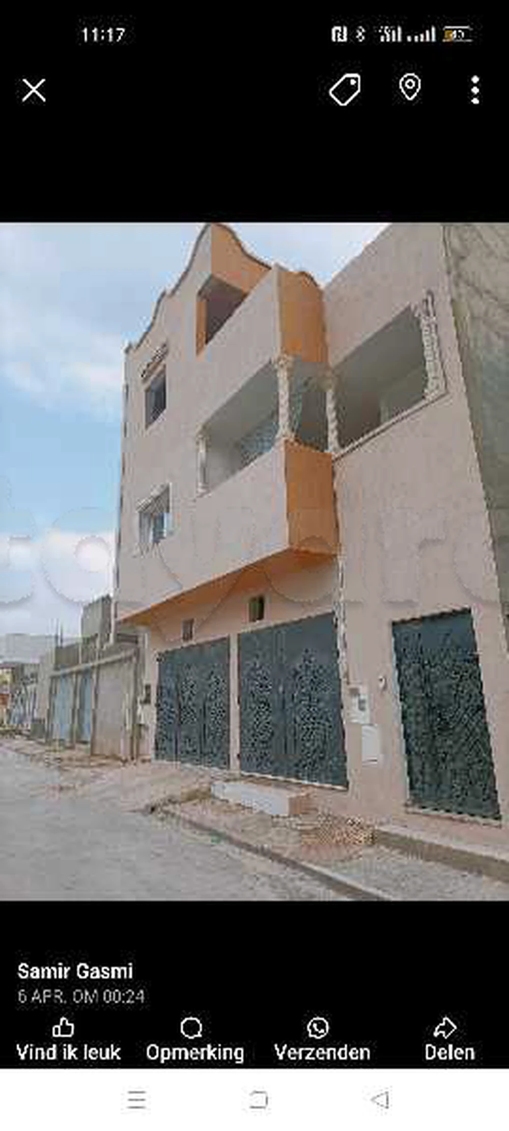 maison avec deux étages complet nouvelle construction et deux garages.