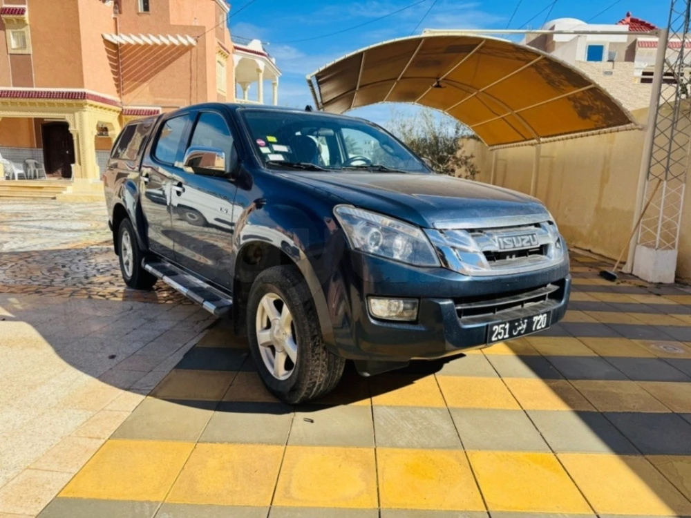 Carte voiture Isuzu D-Max