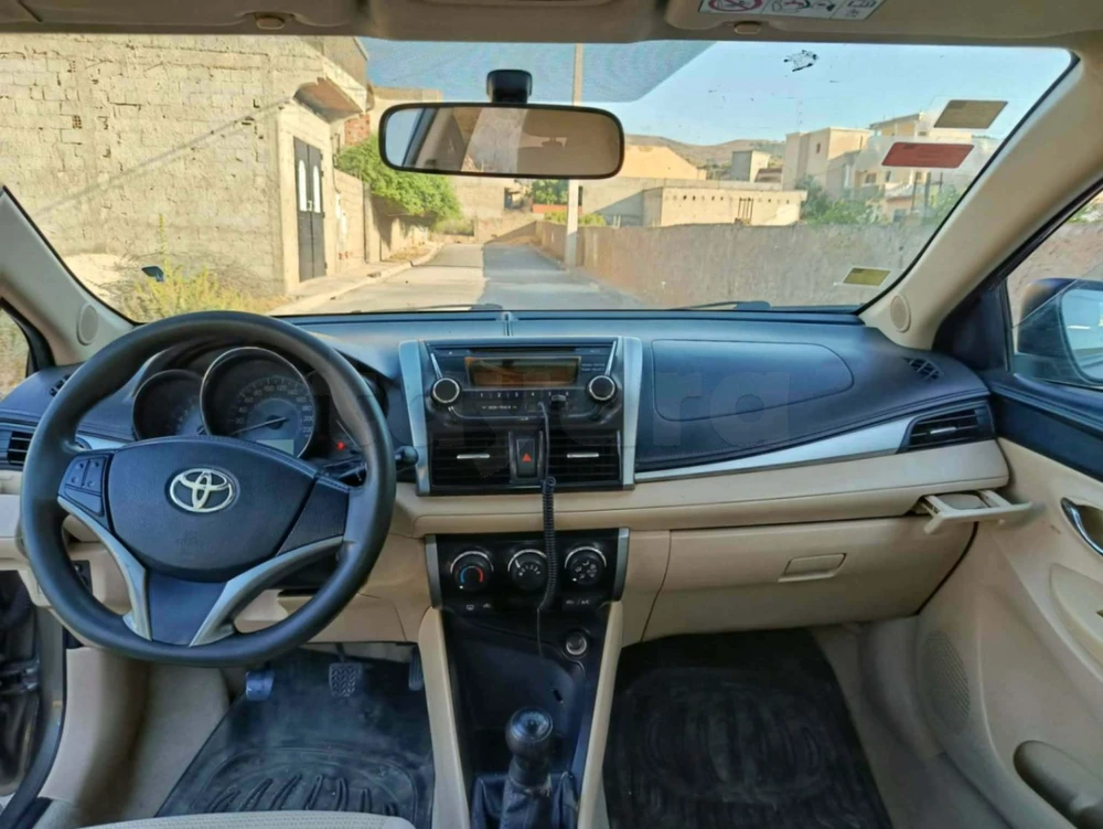 Carte voiture Toyota Yaris