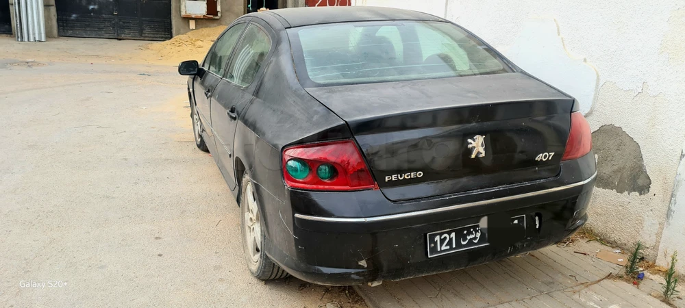 Peugeot 407