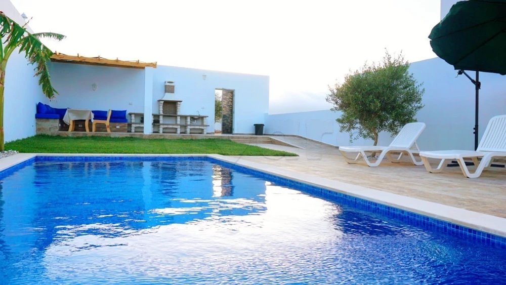 Villa avec piscine sans vis a vis 
 فيلا بمسبح غير مكشوف