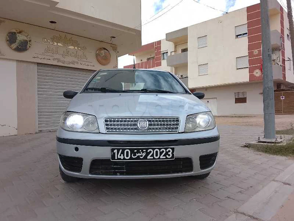 Carte voiture Fiat Punto