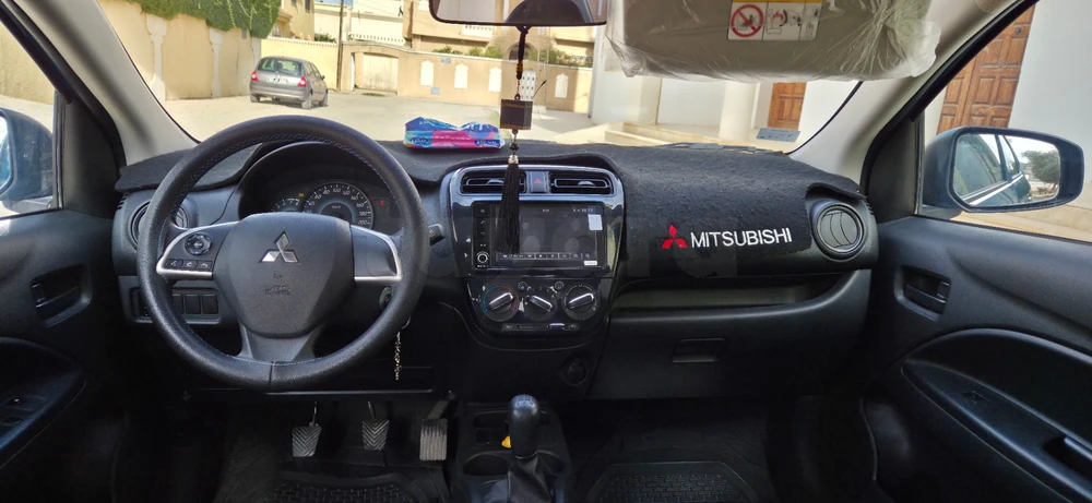 Carte voiture Mitsubishi Canter