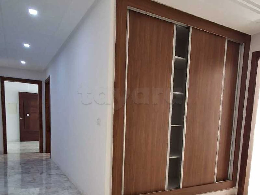 a louer a Sousse kantaoui appartement s2 sans meuble spacieux prix :1200dt /tlph 97517614mouna