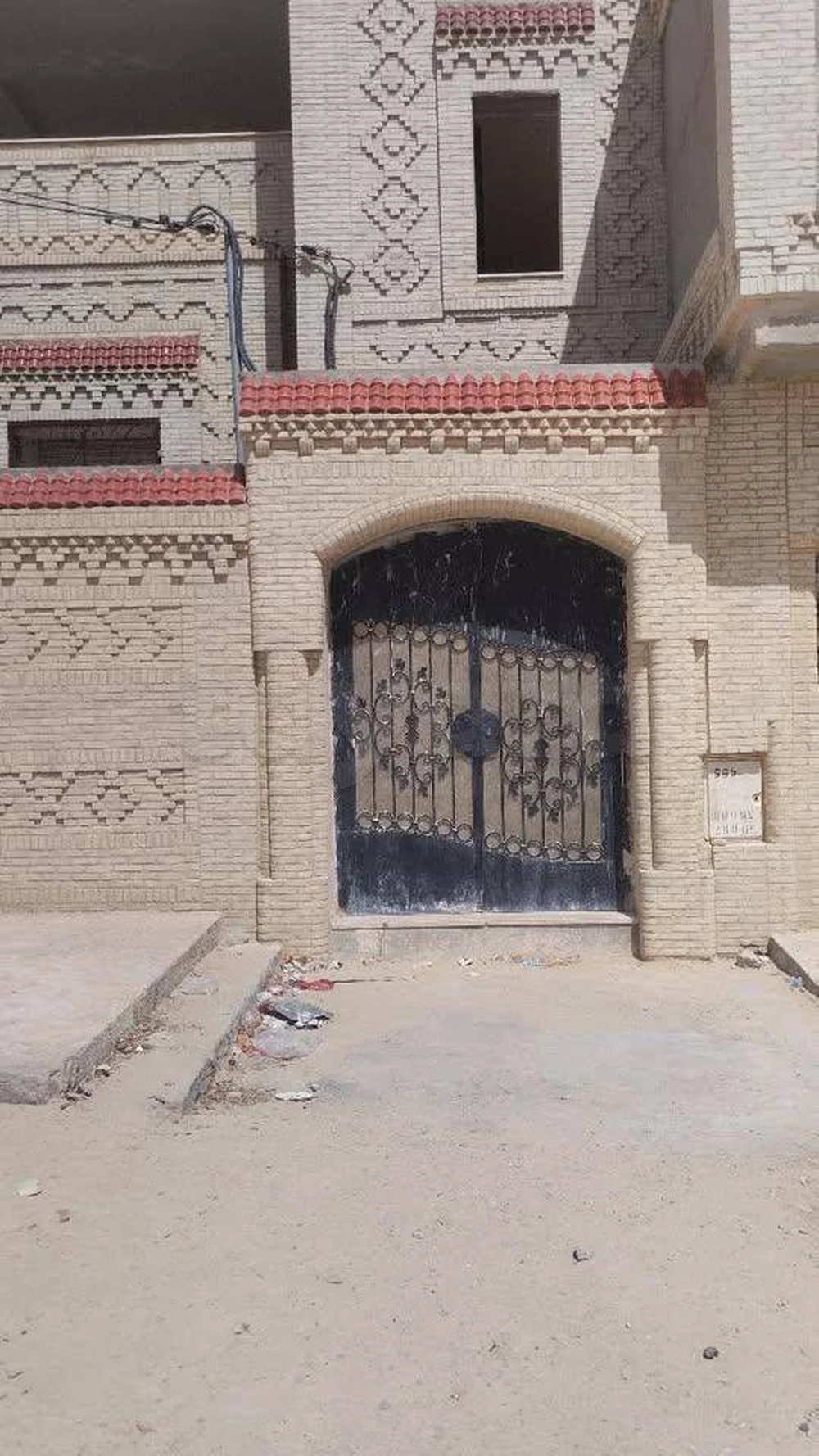 Tozeur L'FAH قريب من محطة حافلات الطلبة