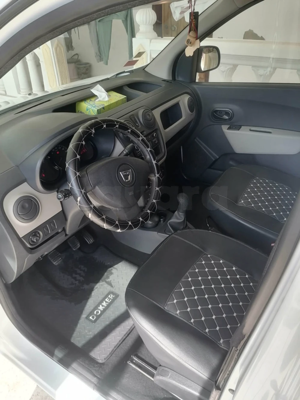 Carte voiture Dacia Dokker