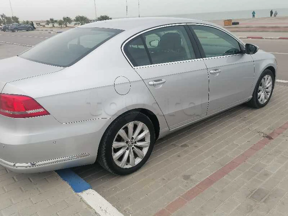 Carte voiture Volkswagen Passat