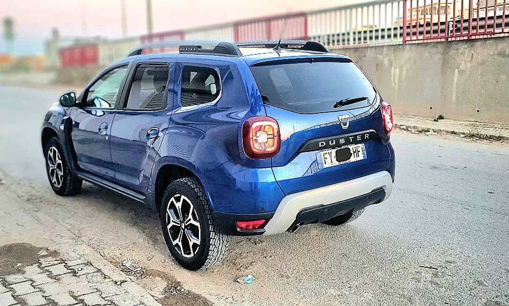 Carte voiture Dacia Duster