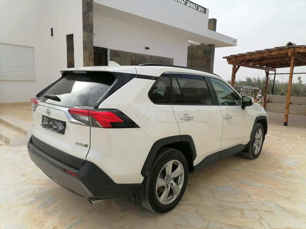 Toyota RAV 4