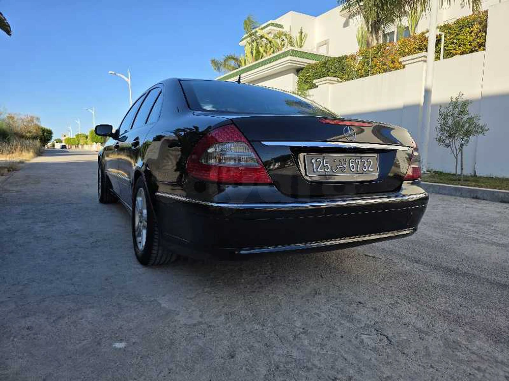 Carte voiture Mercedes-Benz Classe E