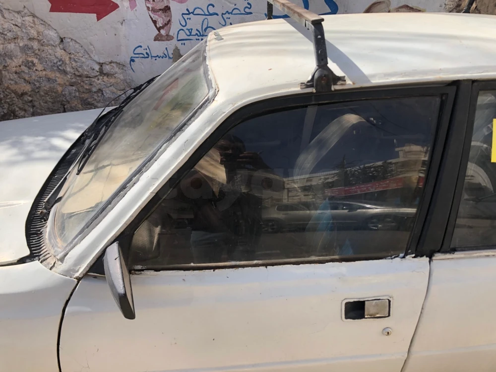Peugeot 305