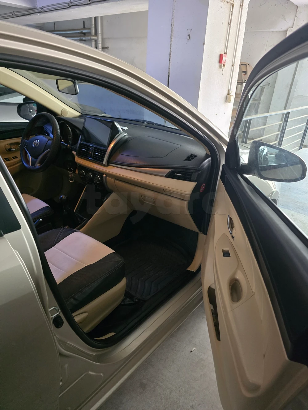 Carte voiture Toyota Yaris