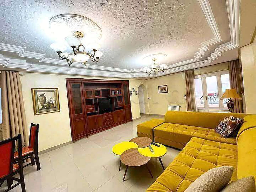 Magnifique appartement s3 à l'année prés panorama médicale