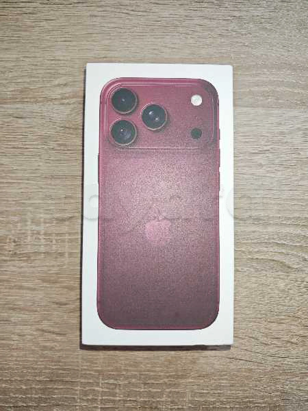 18 pro max esim cacheté