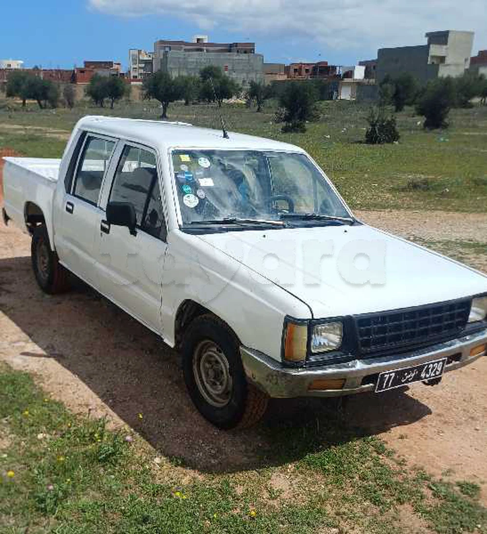 Carte voiture Mitsubishi L200