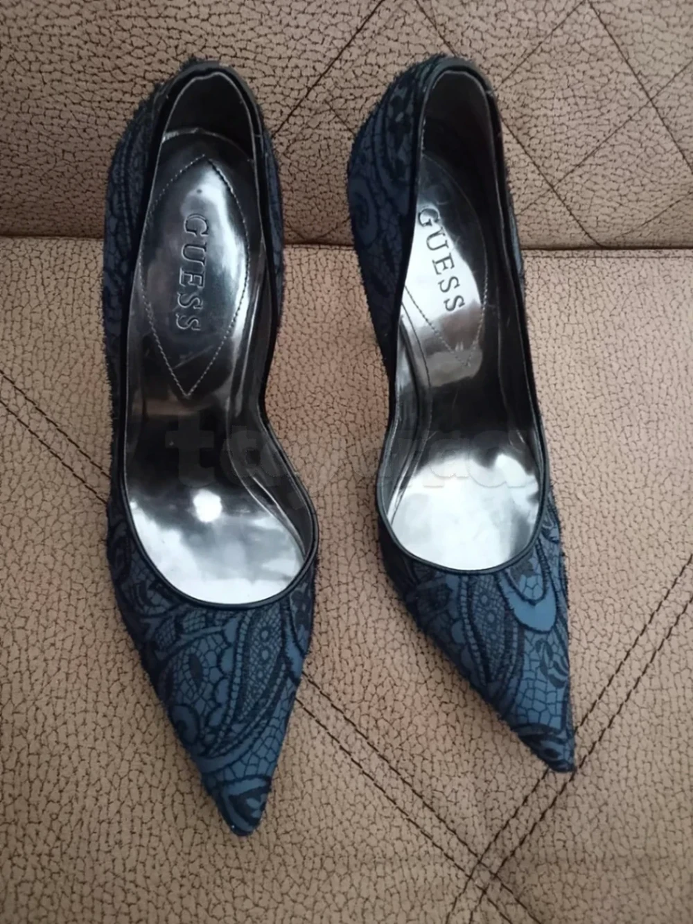 Chaussures pour femmes Guess bleu et noir
