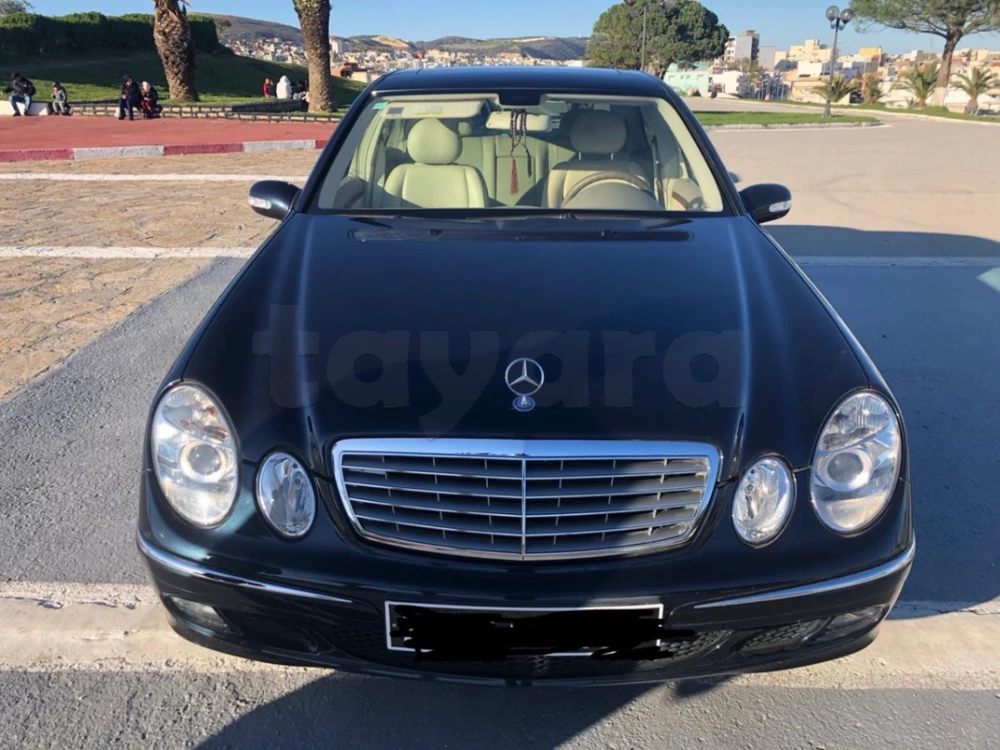 Carte voiture Mercedes-Benz Classe E