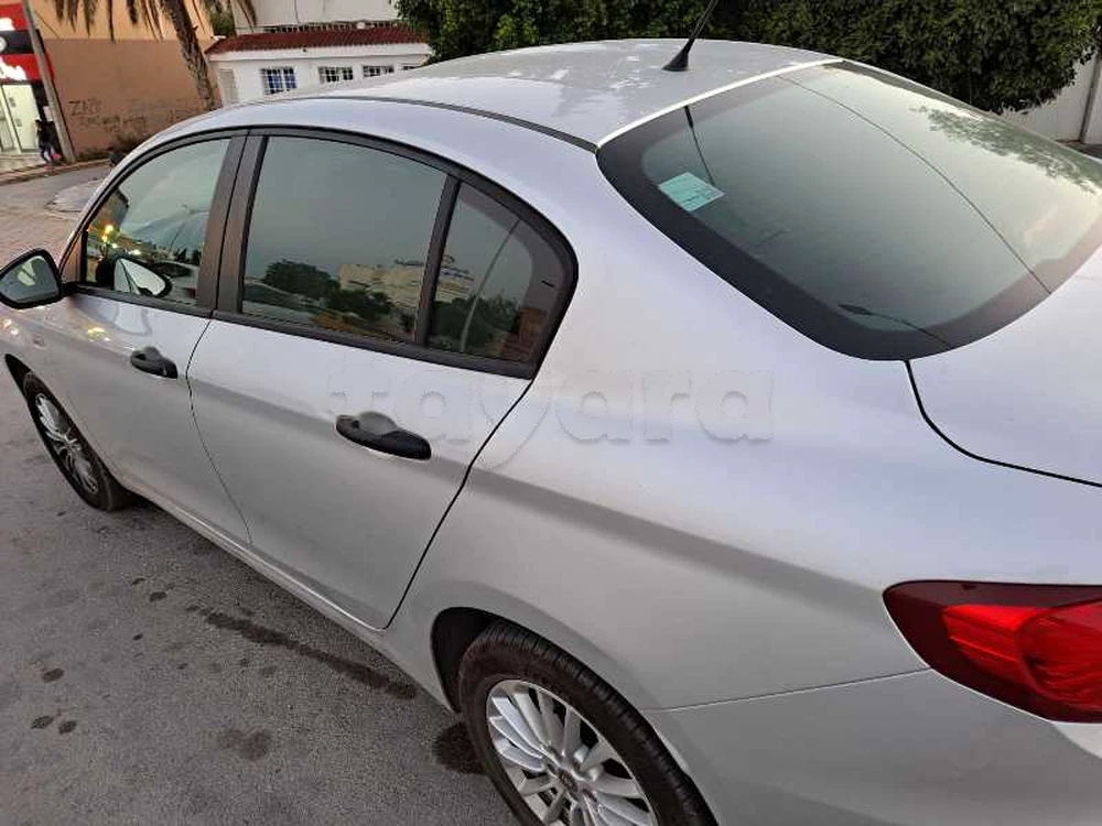 Carte voiture Fiat Tipo