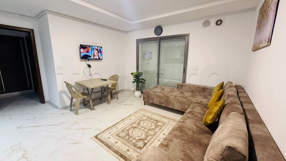 s+1 à louer par jour à tunis l aouina