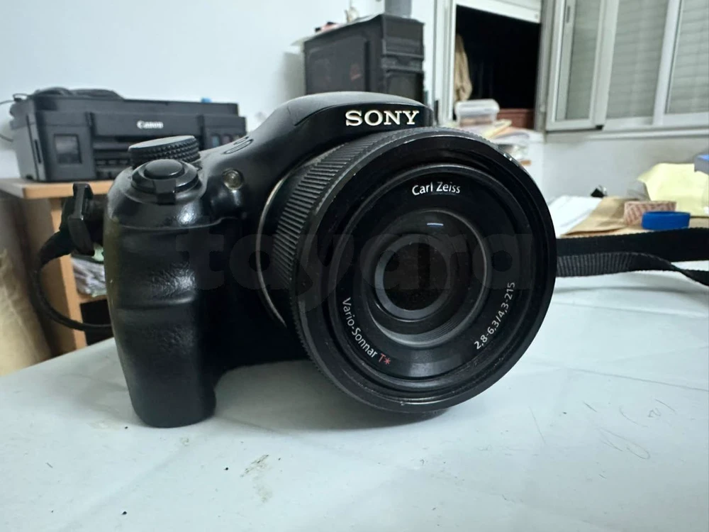 Sony Cyber-Shot DSC-H300