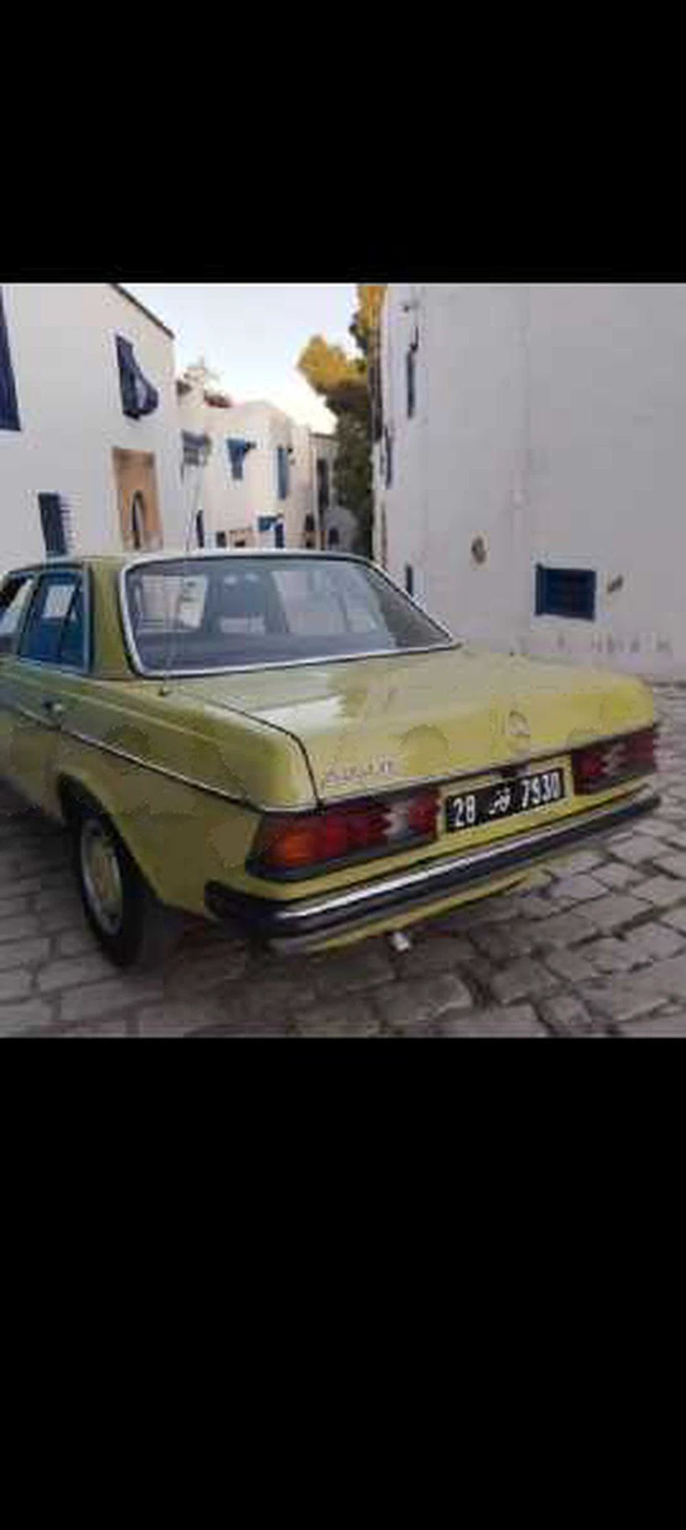 Mercedes-Benz 220