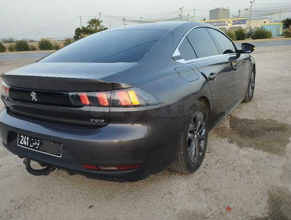 Peugeot 508