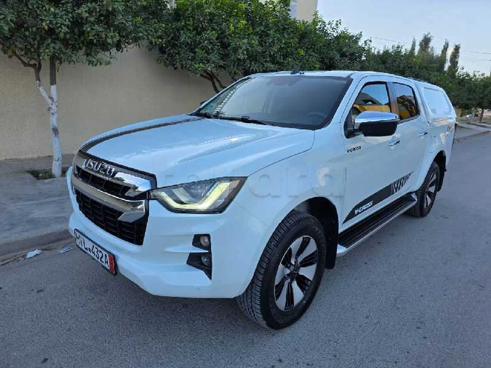 Carte voiture Isuzu D-Max