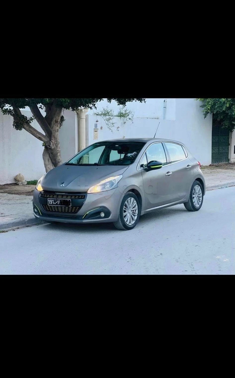 Carte voiture Peugeot 208