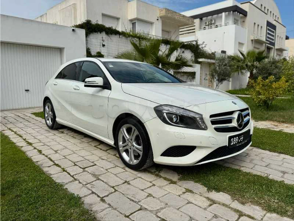 Carte voiture Mercedes-Benz Classe A