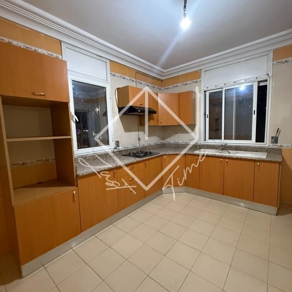 Appartement S+2 à louer à l'escale