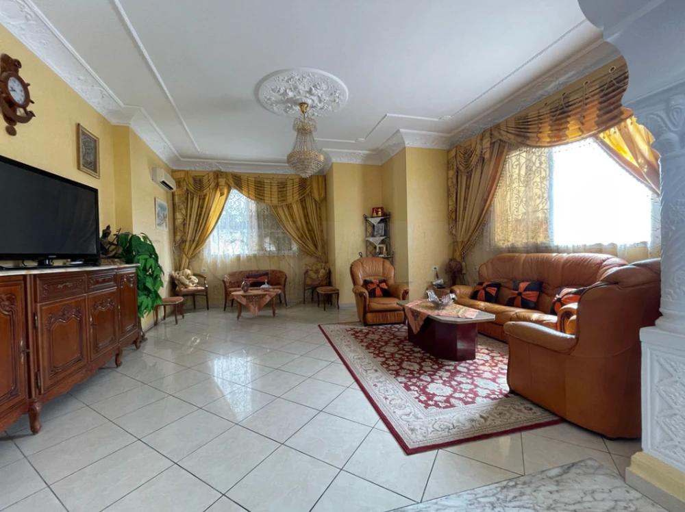 Villa S+5 à vendre