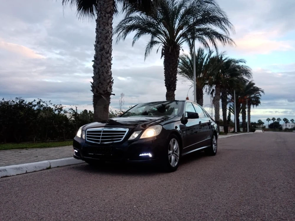 Carte voiture Mercedes-Benz Classe E